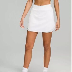 White LuluLemon Hotty Hot high rise skirt size 8